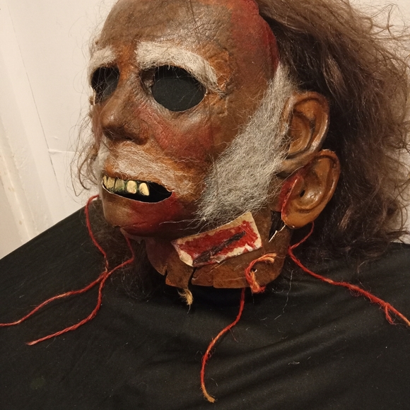 Custom made Leatherface mask - Picture 5 of 7